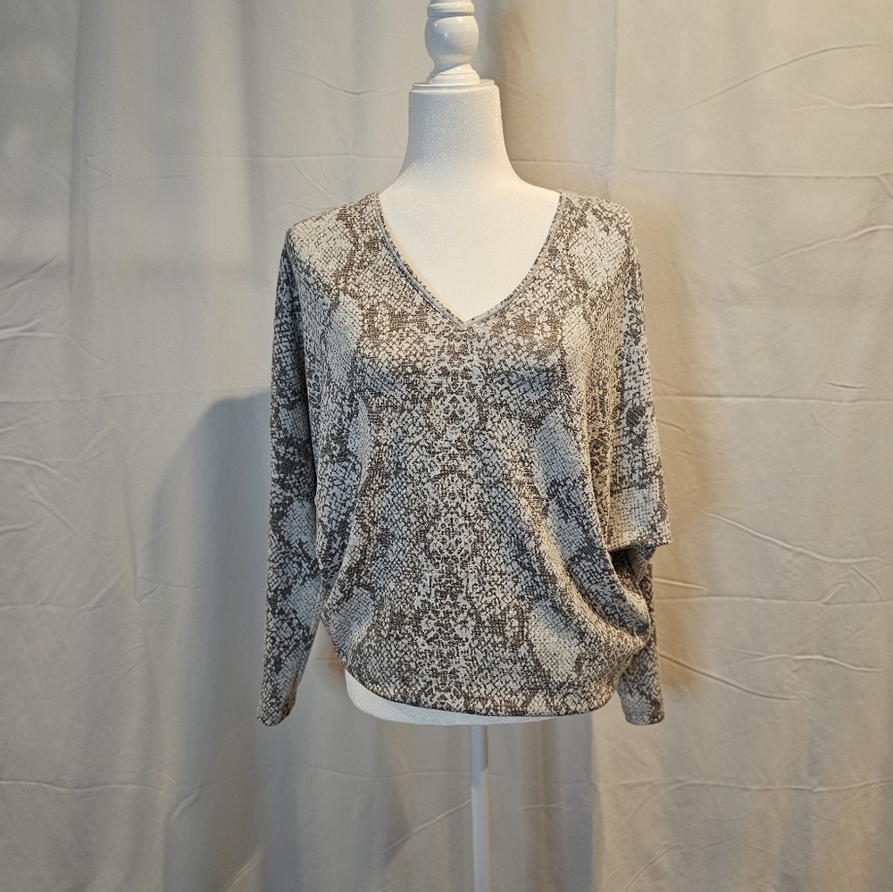 WHBM Snakeskin Print V-Neck‎ Blouse Size S